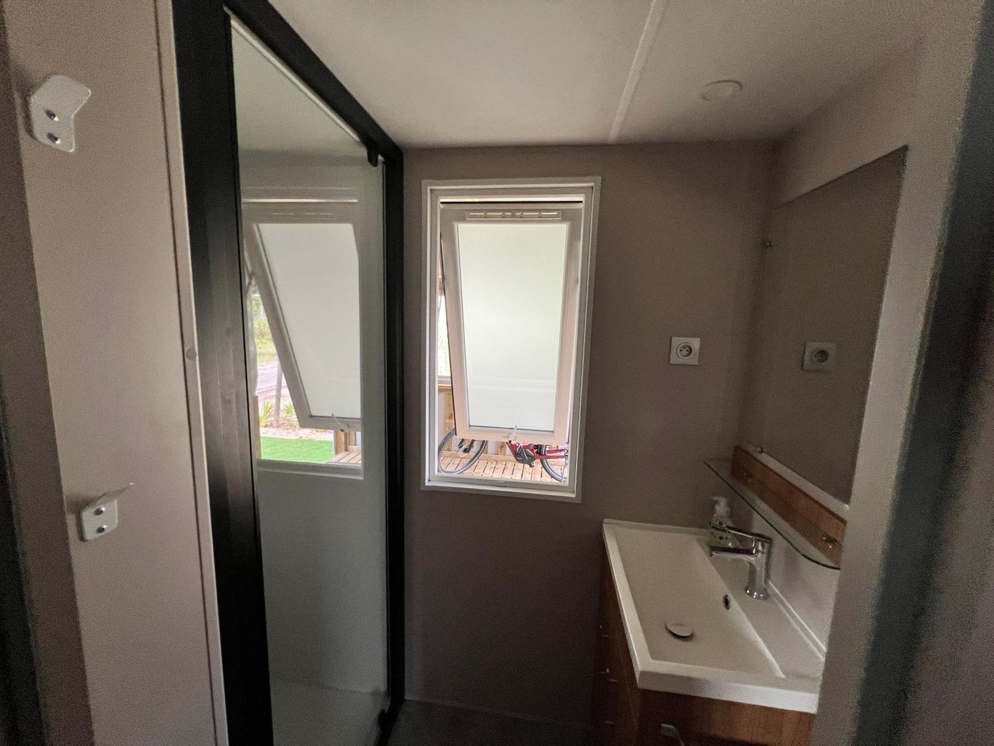 Mobil Home Neuf 6 P Climatise A Hyeres A 200 M De La Mer Dans Camping 4 Etoiles ภายนอก รูปภาพ